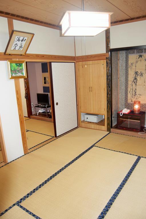 Ryokan Tsuruya Intaku Yufu Zimmer foto